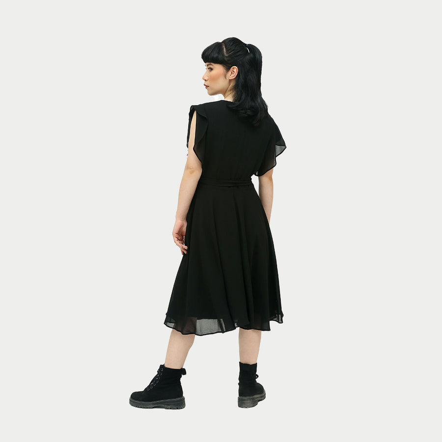 women-black-dress